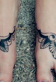 piedi di ragazze solo belle immagini di tatuaggi di totem tatuaggio tatuaggio foto