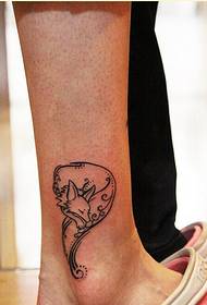 imagen de patrón de tatuaje de zorro de personalidad de tobillo bonita femenina recomendada