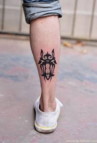 Jongen Féiss schéin Totem Tattoo Bild