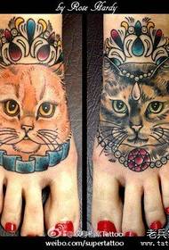 modello di tatuaggio di bellezza collo del piede moda gatto