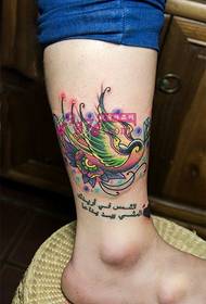 Kulot na Swallow Ankle Tattoo Larawan