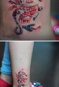 Creative abstrè ti Hippocampus cheviy Tattoo Foto
