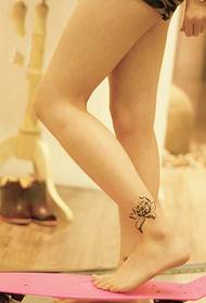 fresh small lotus tattoo ተለጣፊ ሥዕል