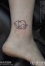 脚部个性小象纹身图案