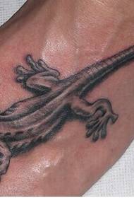 소년 피트 클래식 잘 생긴 도마뱀 문신 사진