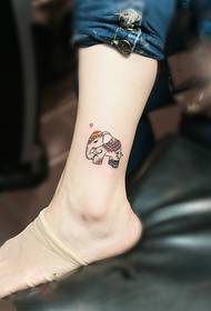 cute na maliit na larawan ng elephant ankle tattoo