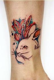 महिला टखने सुंदर रंग खरगोश टैटू पैटर्न तस्वीर