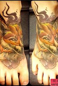 chiffre de tatouage recommandé un tatouage créatif fonctionne sur le coup de pied