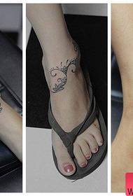 Populära tatueringar av totem vinstockar populära vid flickans ankel