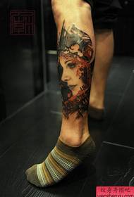 фут красива дівчина аватар татуювання візерунок