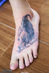 Tattoo ya Ankle antelope imagawidwa ndi malo ogulitsa tattoo abwino kwambiri
