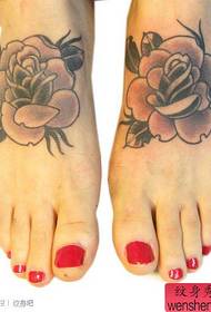 Beauty Rist schöne Schwarz-Weiß-Rose Tattoo-Muster