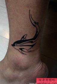 láb aranyos hal tetoválás minta