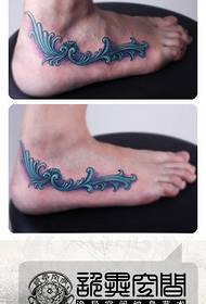 mguu tu mtindo mzuri wa tattoo ya mzabibu