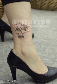 piccoli disegni di tatuaggi di elefanti color piedi freschi