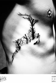 siluetë qesharake e fawn dhe pemë e zezë dhe e bardhë dru anësore model tatuazh