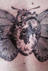 Brust Herz und Schmetterling Flügel Linie Tattoo Muster