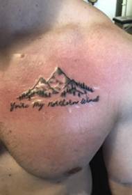 Picco di montagna del torace dei ragazzi del tatuaggio del biancospino e immagine inglese del tatuaggio