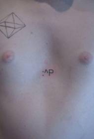 Плътна геометрична татуировка на момче гърдите черна стерео геометрична татуировка на картина