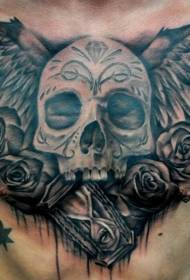 krūtinės juodi pilki sparnai kaukolės rožė ir laikrodžio tatuiruotės modelis