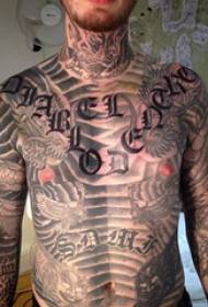 Tattoo prsni moški sorta črno siva tetovaža sting trik prsni vzorec tatoo