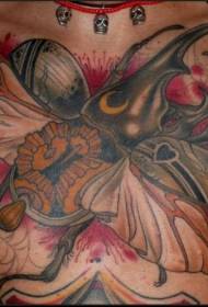 modello di tatuaggio insetto personalità di colore petto