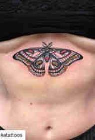 Butterfly Totem Tattoo Patroon Meisjes ûnder it Butterfly Tattoo Patroon