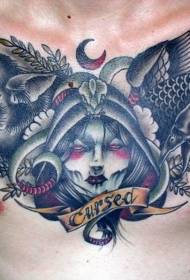petto colorato strega vecchia faccia con inferno cane e corvo modello di tatuaggio