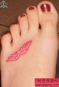 Tattoo Yepatani: Cute Wings Yakagadzika Tatoo pane Instep