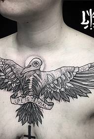 isifuba saseYurophu kunye neAmerican skull vulture tattoo