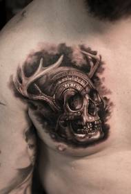 hrudník realistický styl černá fantasy lebka s parohy tetování vzorem