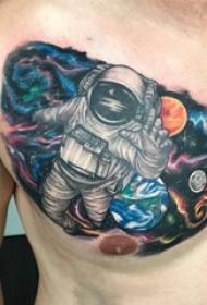 Tatuiruotės krūtinės vyrų berniukų krūtinės visatos ir astronautų tatuiruočių nuotraukos