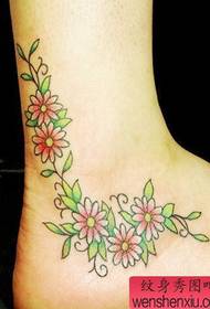 pede solu bellu mudellu di tatuaggi di vigna di fiore