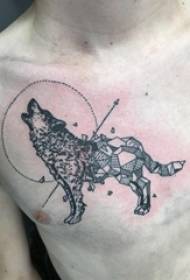 紋身胸男男孩胸部回合和狼紋身圖片