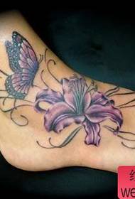 Tattoo Training School: Ankle Lily Butterfly Tattoo Patroon