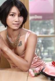 Kesä Li Na viileä rinnasta seksikäs ruusu tatuointi malli