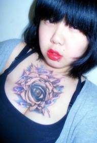 schoonheid borst rose bloem oog tattoo patroon