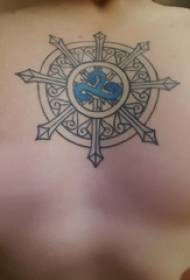 poikien rinnassa maalattu geometrinen yksinkertainen viiva luova symboli tatuointi kuva