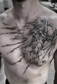 9 zwarte mannelijke tattoo-ontwerpen op mannelijke borst