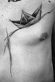 mellkas papír csónak toll és tinta stílusú tetoválás minta