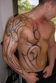 disegno del tatuaggio totem tribale nero semplice petto e braccio