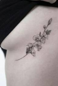 ženskej strane hrudníka sexy tetovanie funguje vzor ocenenia
