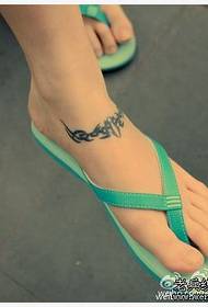 beauty foot totem vine tattoo pattern