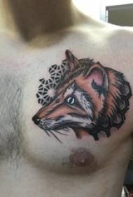 spalvota lapės tatuiruotė vyriškos krūtinės spalva lapės tatuiruotės paveikslėlis