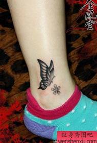 Tattoo 520 Gallery: Larawan ng pattern ng pattern ng tattoo ng ankle butterfly