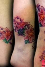 красиві щиколотки квітка татуювання візерунок