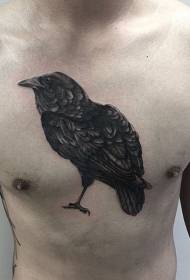 realistische zwarte kraai tattoo patroon op de borst