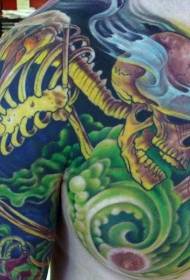 Patrón de tatuaje de esqueleto de cráneo de media niebla verde y dibujos animados