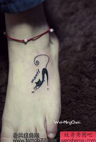 beauty feet cute totem cat tattoo patroon
