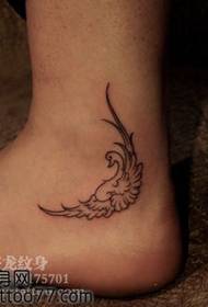 ποδιών χαριτωμένο και όμορφο τατουάζ μοτίβο κύκνων
